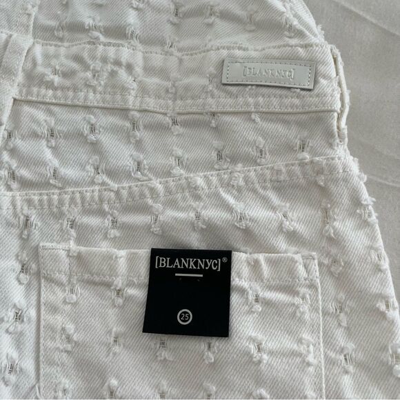 NWT Blank NYC Eyes On You Distressed Perforated White Overall Shorts, Size 25 - Picture 8 of 12